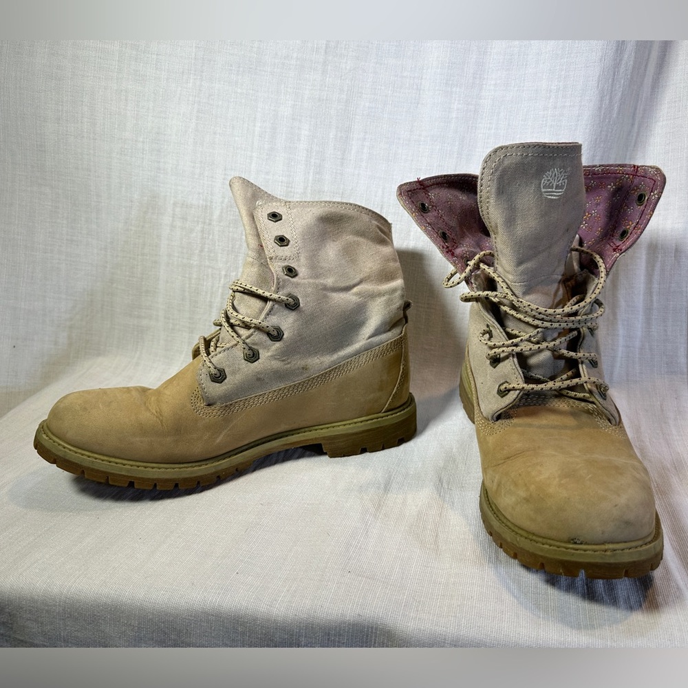 Women’s size 11 Timberland floppy boots